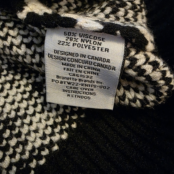 Brunette The Label - The Houndstooth Knit Cardigan - Size Sm/Med - Picture 6 of 7